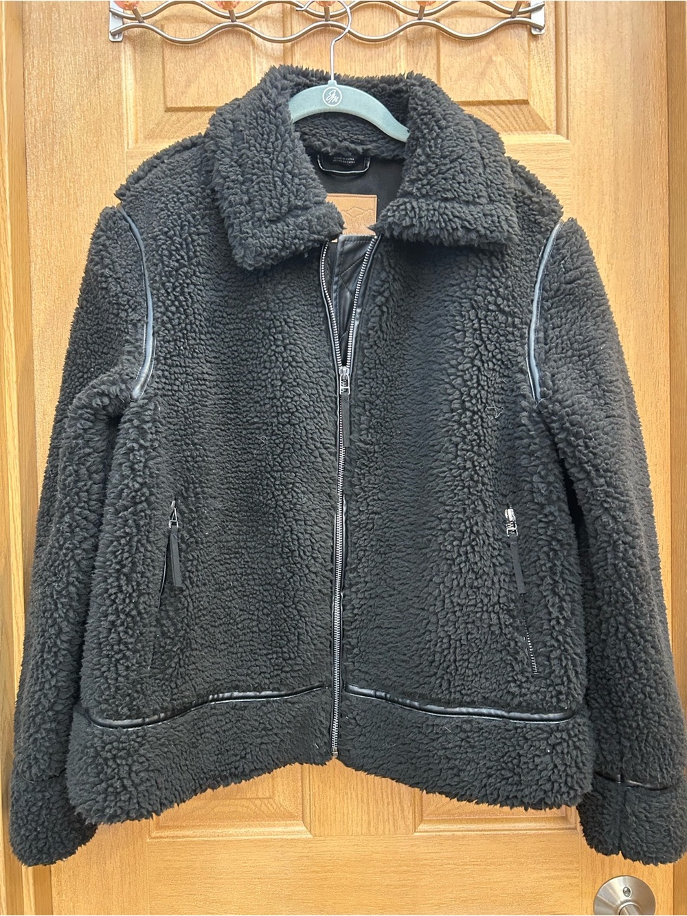 BEARPAW Women’s Black Sherpa Zip-Up Jacket, Very Thick and Warm, Size L - Picture 3 of 7